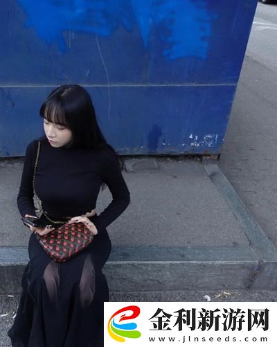 為什么‘午夜精品秘一區二區三區城中村’成為了網友熱議的焦點?揭開這座城的神秘面紗!