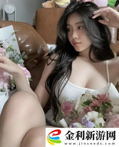 ?**女神?▌麻酥酥▌玫瑰現(xiàn)身大型活動網(wǎng)友紛紛感慨：這才是真正的魅力女神！