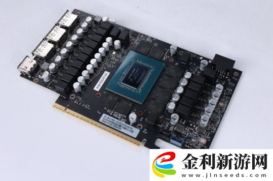 支持DLSS4-從“新”出發