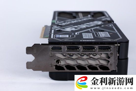 支持DLSS4-從“新”出發