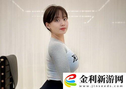 推薦最火的成品視頻直播軟件，主播小白也能輕松上手，快來看看這些評價！