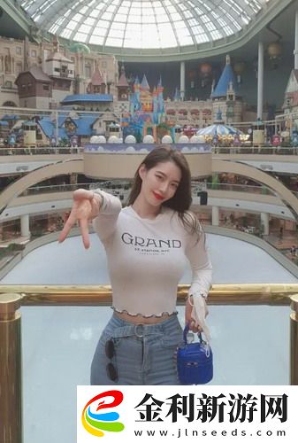 揭秘娛樂圈內(nèi)幕:明星背后的隱秘交易讓人震驚,網(wǎng)友:真相竟然如此離奇,揭開了多少不為人知的秘密!