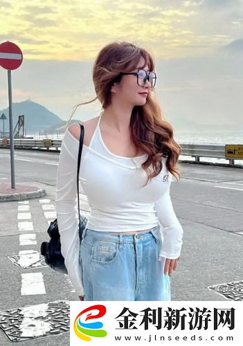 貴妃直播竟然揭露了這驚天秘密，網友：簡直不敢相信她的真實身份，背后故事太震撼了！
