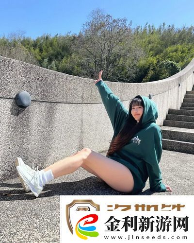 中午媽媽在廚房做飯