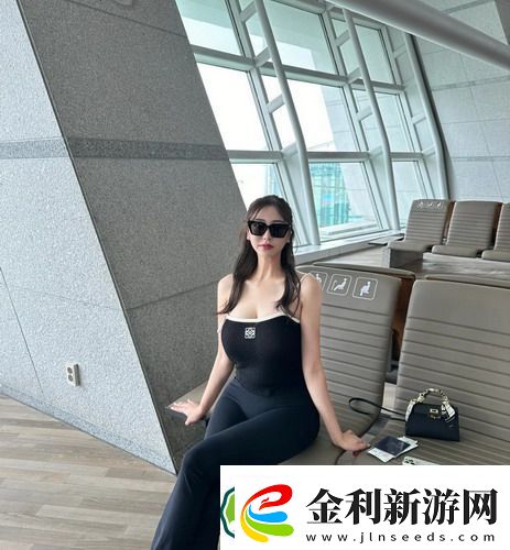 爸爸開女兒小包視頻大全集