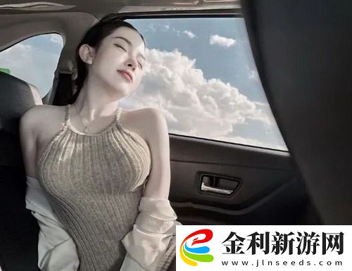 年輕的女教師HD