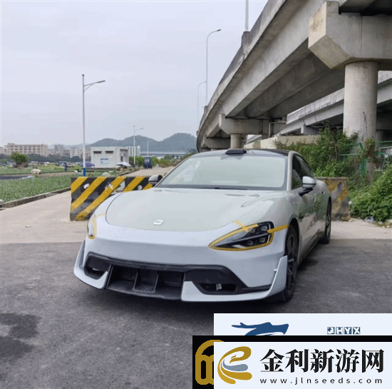 有點(diǎn)帥！小米SU7Ultra民間改裝件已出