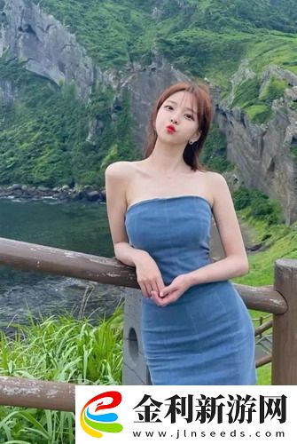 鏈兩個人的繡感女