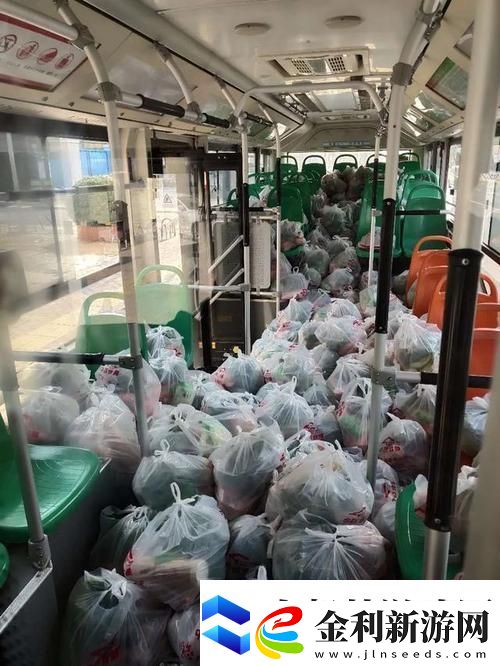 小掃貨水能么多公交車
