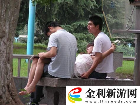 三個(gè)男躁一個(gè)女
