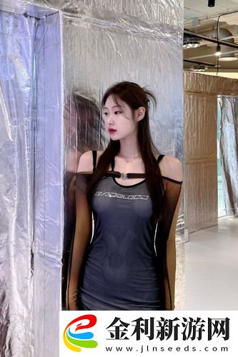 金蓮?fù)鈧?煥然一新網(wǎng)友