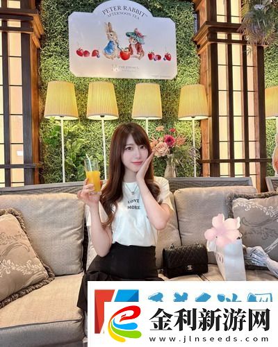 女性穿褲子陰溝凸起是咋回事